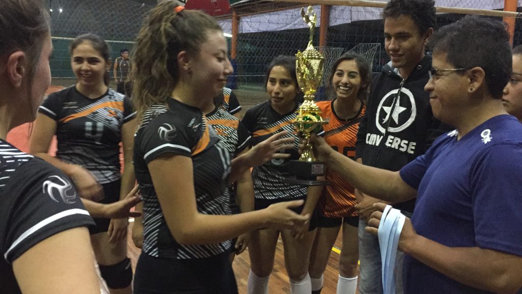 Unifranz subcampeón en voleibol y fútbol de salón