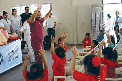 Estudiantes de odontología  de la UNLV realizarón viaje humanitario a Bolivia