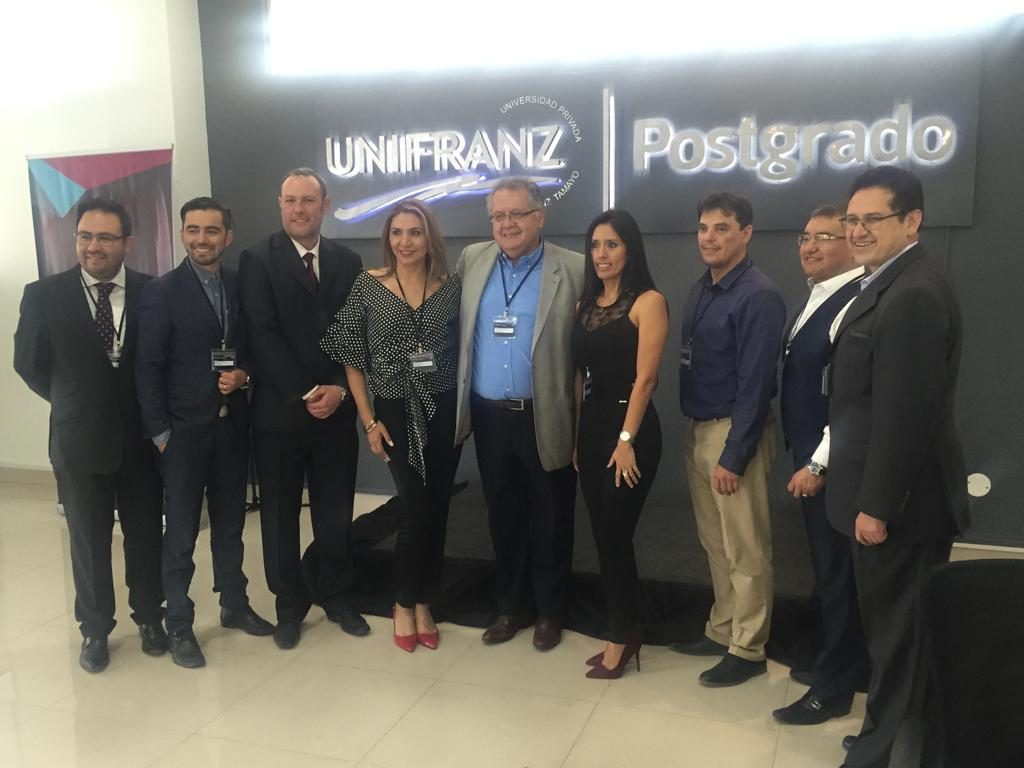 POSTGRADO UNIFRANZ ORGANIZA CONGRESO SOBRE LIDERAZGO Y COACHING EN COCHABAMBA