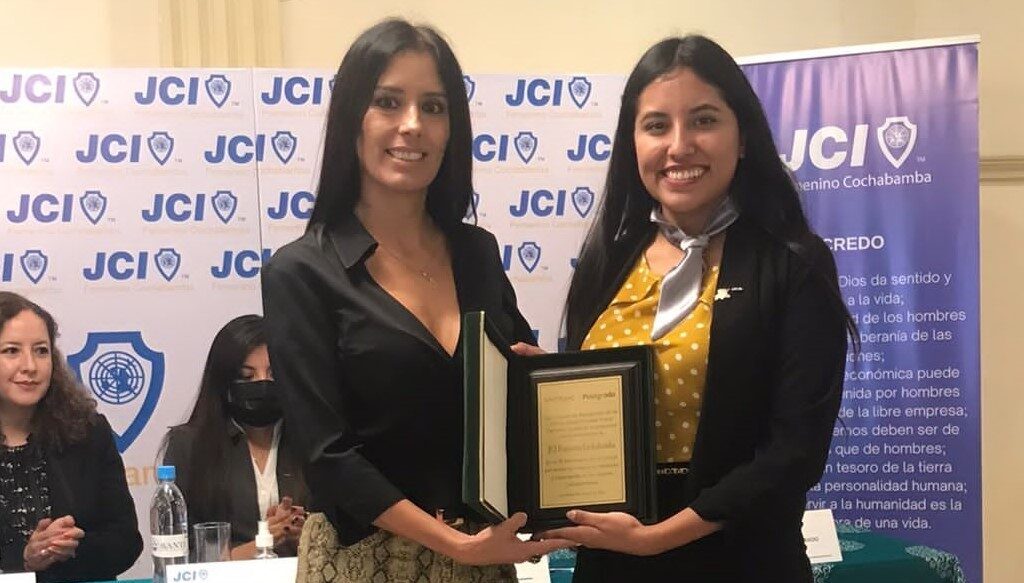 Alianza estratégica entre UNIFRANZ POSTGRADO Y JCI Femenina Cochabamba